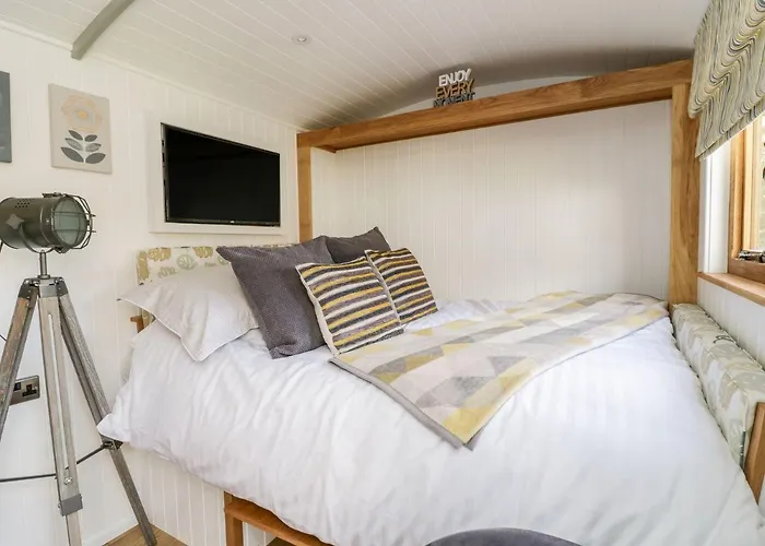 Betws View, Shepherd Hut