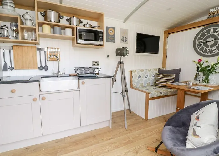Betws View, Shepherd Hut